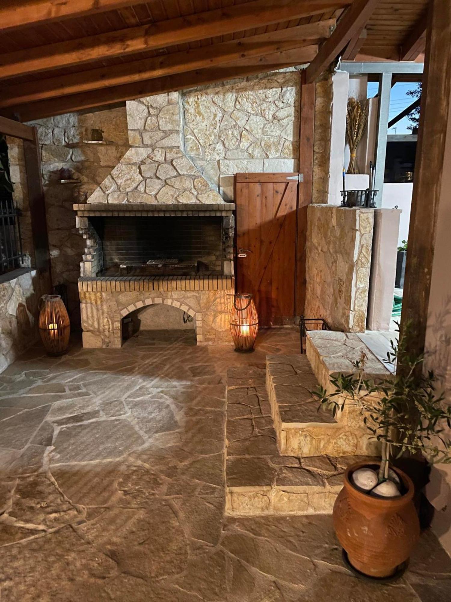 Lithos House Apartment Artemida  Exterior photo